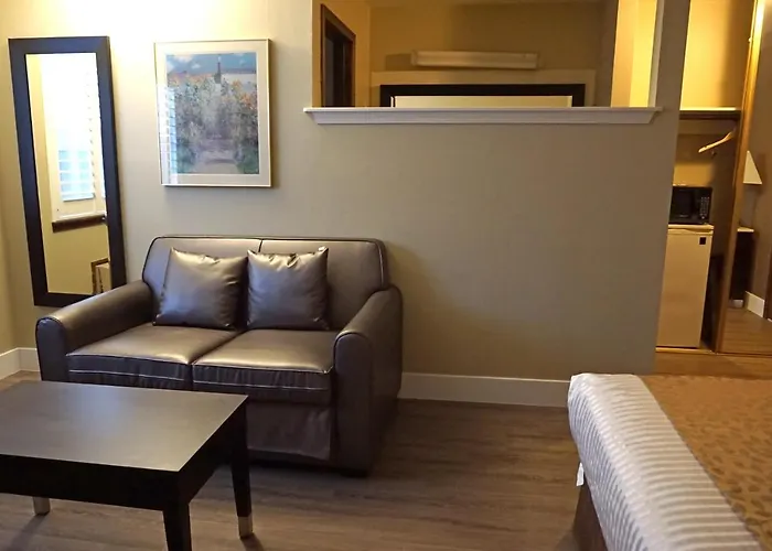 Travelodge By Wyndham Concord