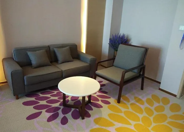Lavande Hotel
