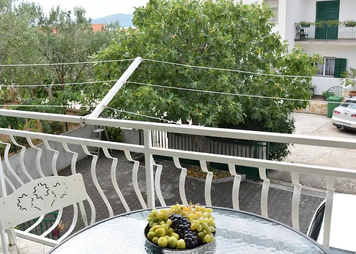 Apartments Zjacic
