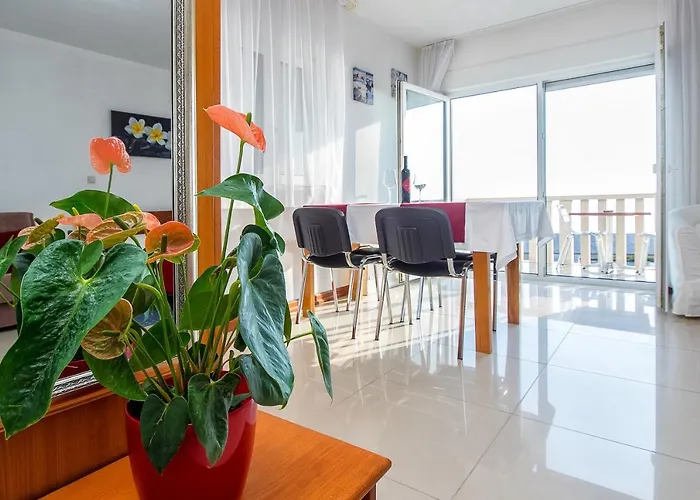 Apartments Toni 2000