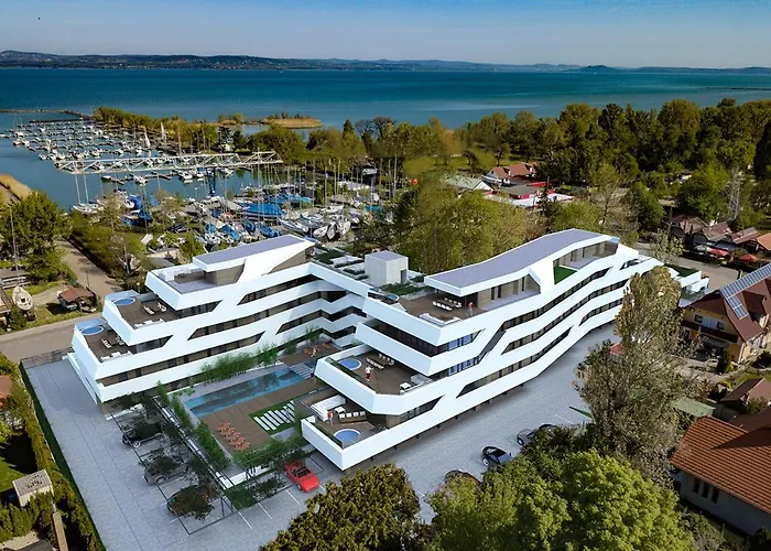 Marina Apartman Hotel