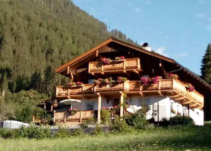Bed&Breakfast Dolomiti Bey Haus Pinter