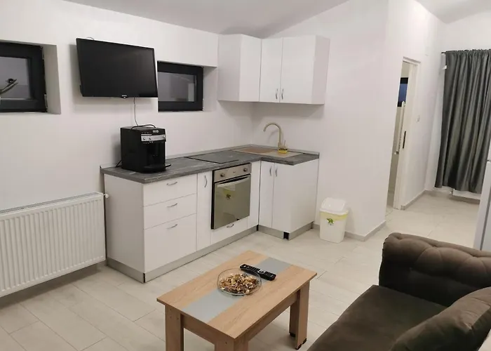 Jolie Luxury Apartments II