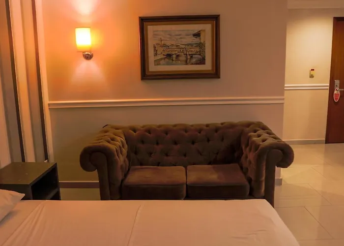Atalanta Hotel