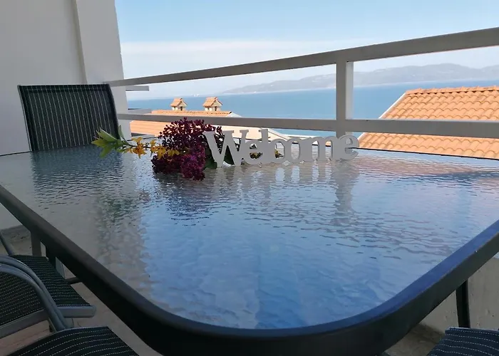 4 Roses Apartment