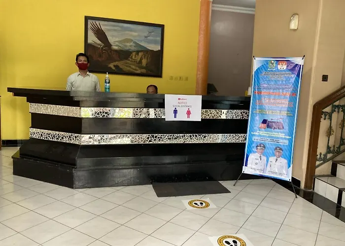 Hotel Garuda Syariah Near Alun Alun Banjarnegara