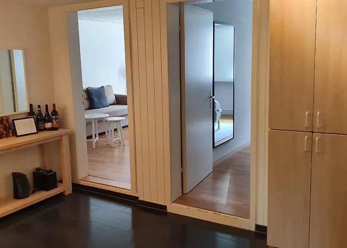 Stylish Apartment In The Heart Of Zug By Airhome