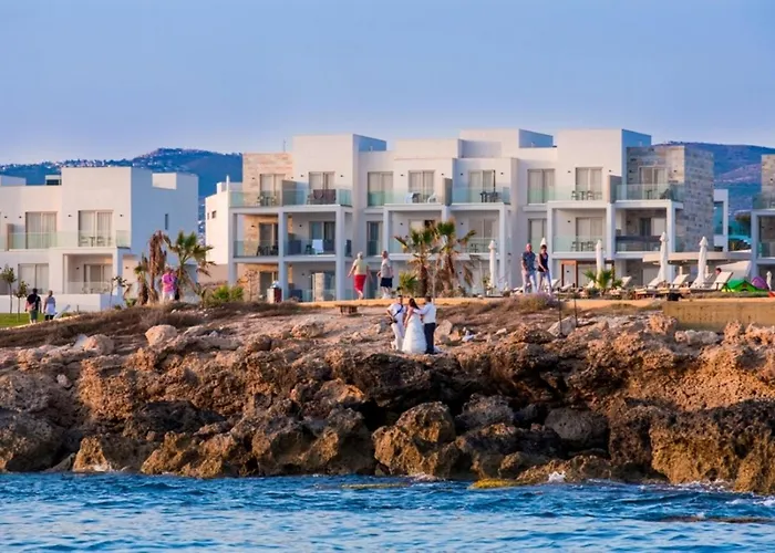 Gold Lagoon Kosher Hotel - By Amphora Hotel & Suites