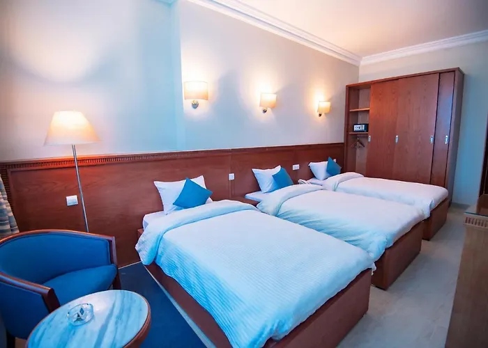 Lamar Azur Hotel