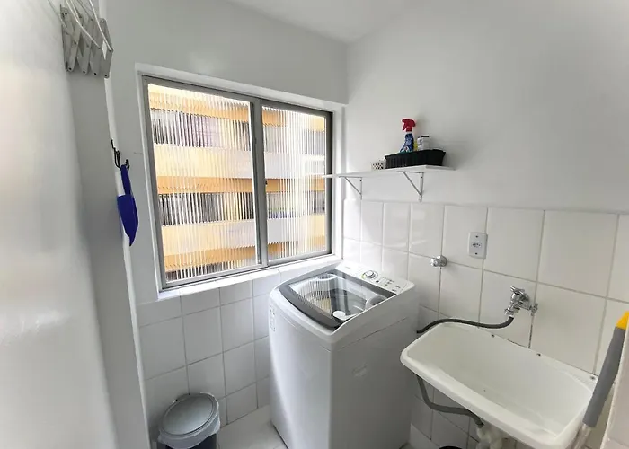 Apartamento no centro, ar-condicionado e garagem