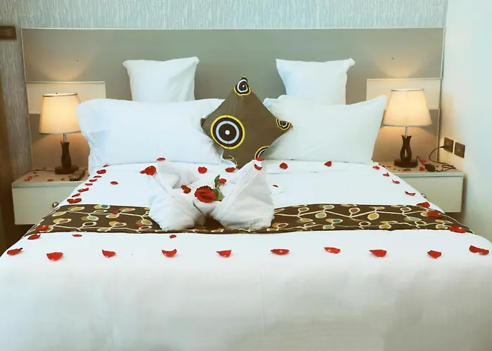 Riverland Hotel