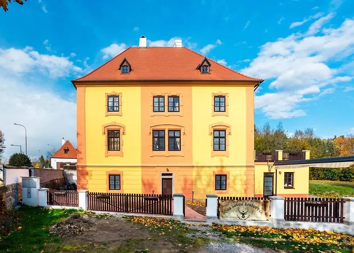 Vila Lovcu Kralovych