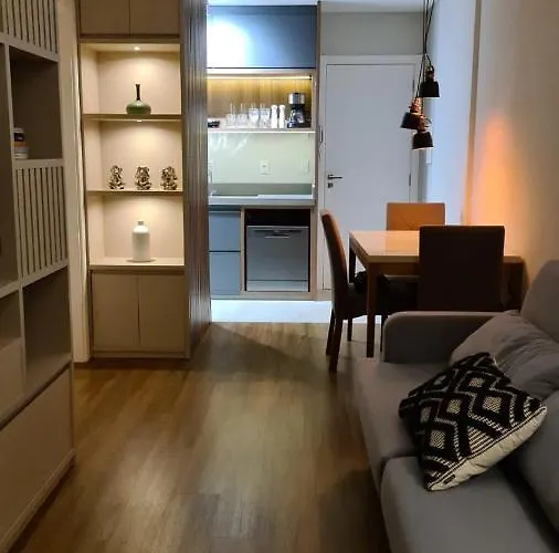 Conforto e sofisticação à 500m da Vila Germânica