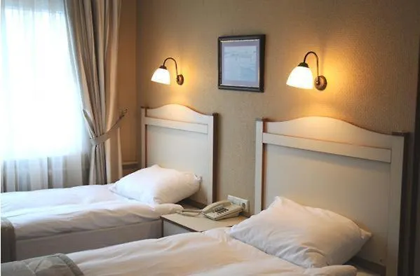 Ersu Hotel Istanboel