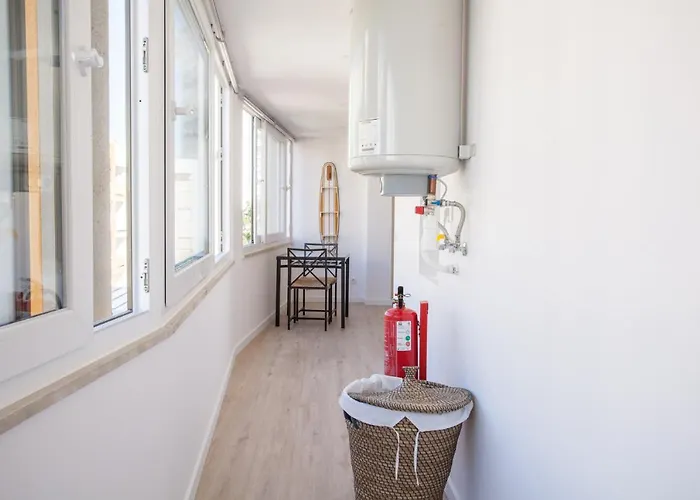 Sea Surf & The City- Beach Apt-Air Cond