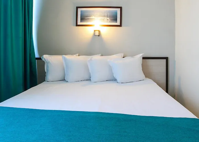 Smartline Meridian Hotel