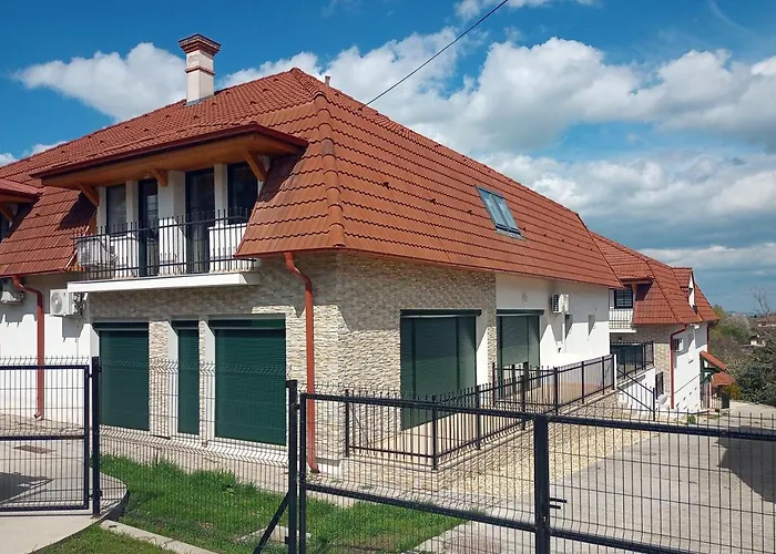 Szellorozsa Apartman