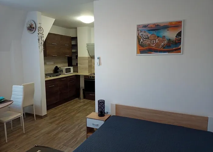 Szellorozsa Apartman