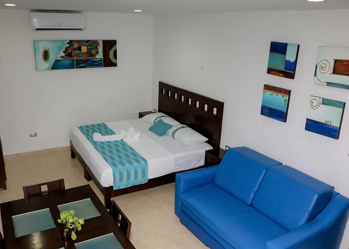 Playa Linda Hotel