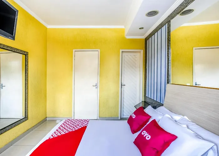 OYO Nobs Hotel, São João de Meriti