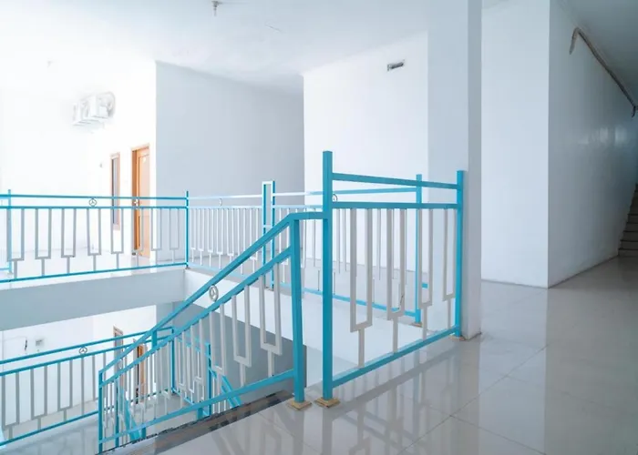 Reddoorz Near Rs Mitra Keluarga Waru