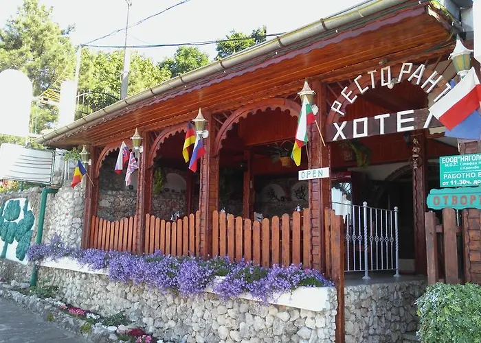 Stefan Family Hotel