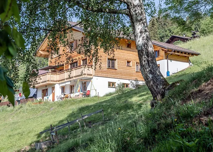 Haus grüner Wald