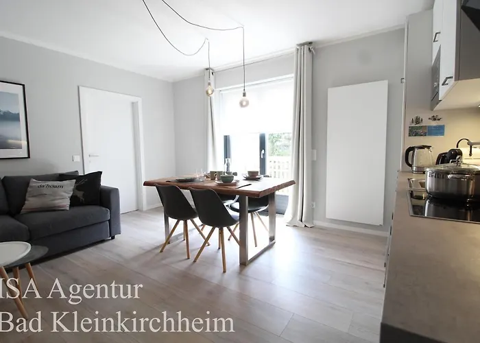 Rmg Roses Apartments