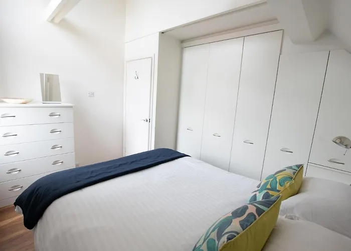 The Penthouse Canterbury - Cathedral View