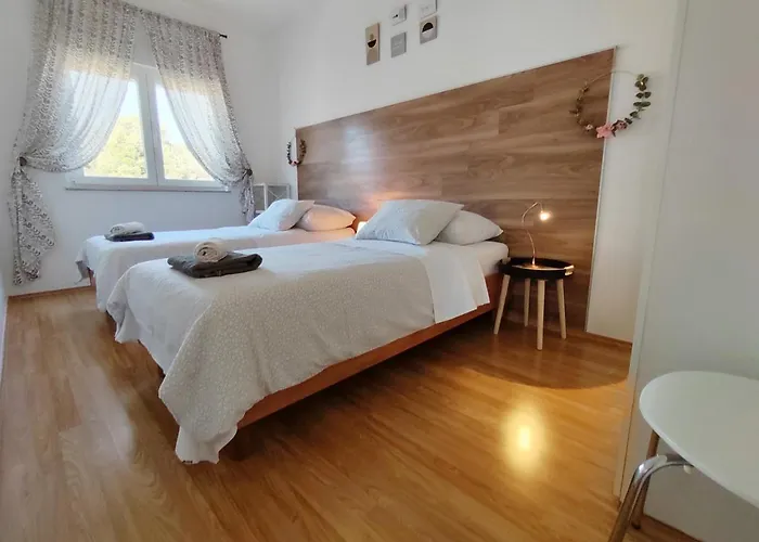 Apartments Karla I Ivano