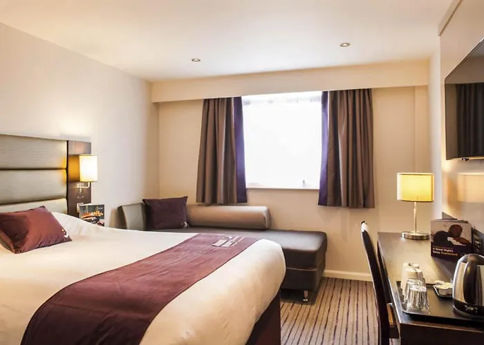 Premier Inn Dundee North