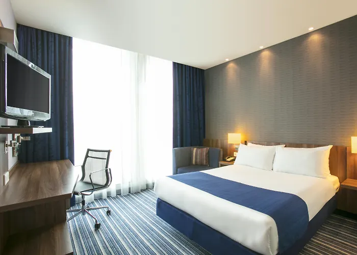 Holiday Inn Express Amsterdam - Schiphol By Ihg