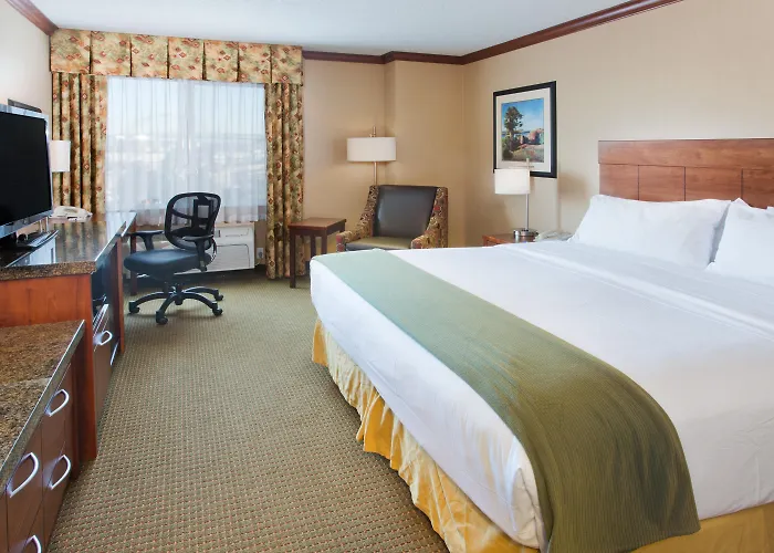 Holiday Inn Express Hotel & Suites Portland-Northwest Downtown By Ihg
