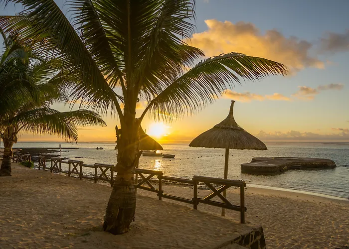 Le Peninsula Bay Beach Resort & Spa