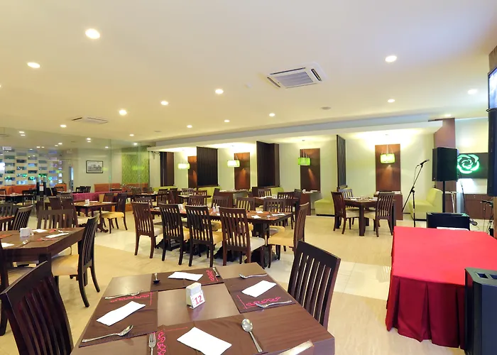 Lombok Plaza Hotel And Convention