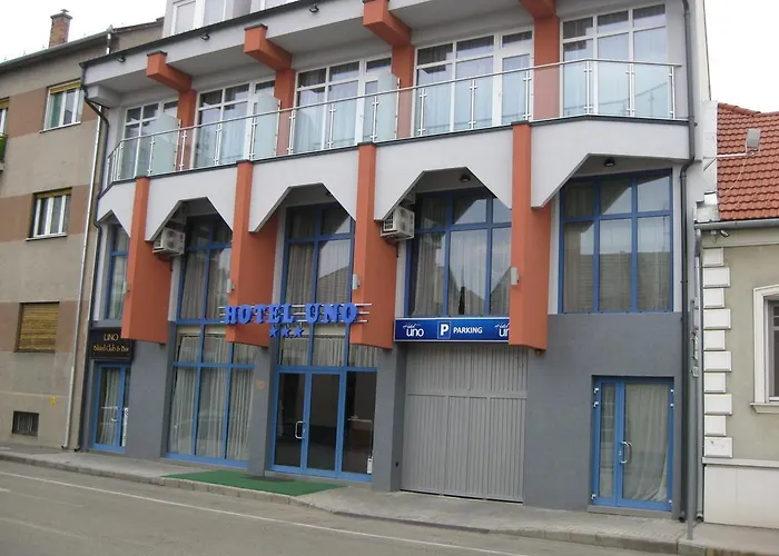 Hotel Uno