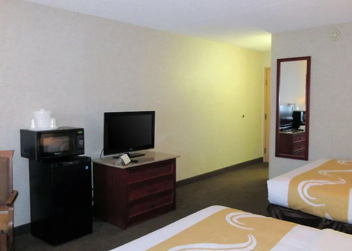 Quality Inn & Suites Albuquerque Midtown - University Area