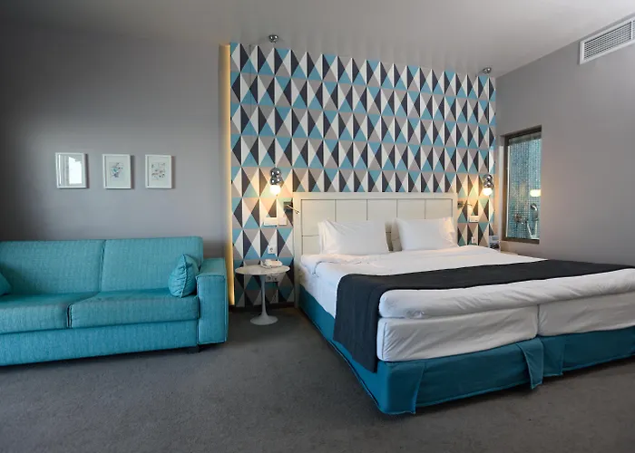 Golden Star City Resort