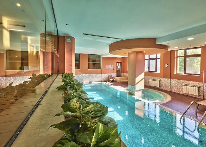 Yantra Grand Hotel