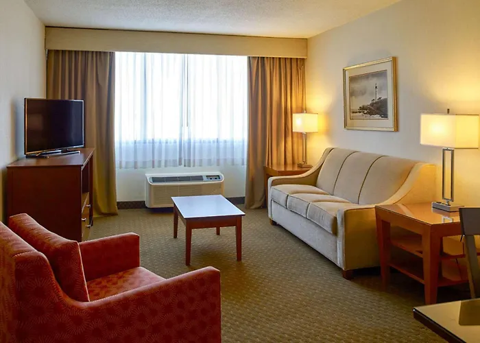 Clarion Hotel Portland Airport Me
