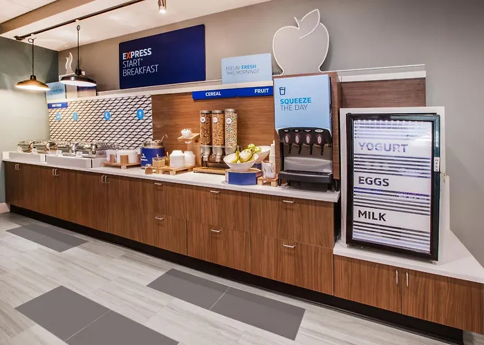 Holiday Inn Express Hotels- Hampton By Ihg