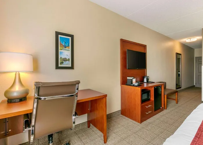 Comfort Inn & Suites Nashville Franklin Cool Springs