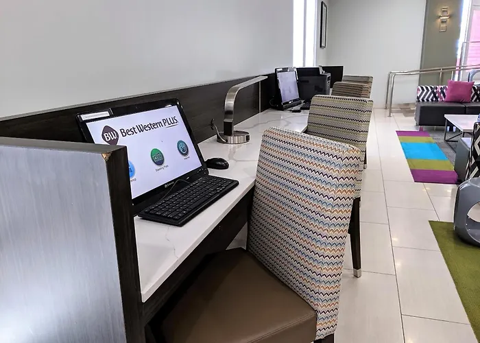 Best Western Plus Commerce Hotel