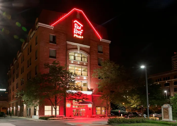 Red Roof Inn Plus+ Columbus Downtown - Convention Center