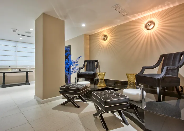 Holm Boutique & Spa - Ik Collection