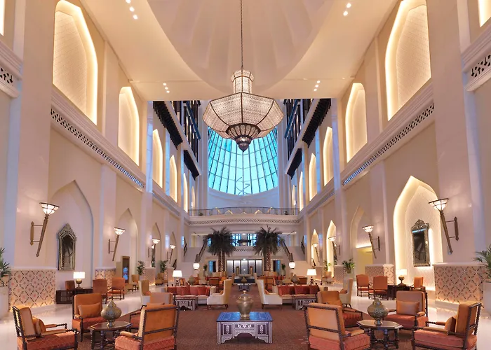 Bab Al Qasr Hotel