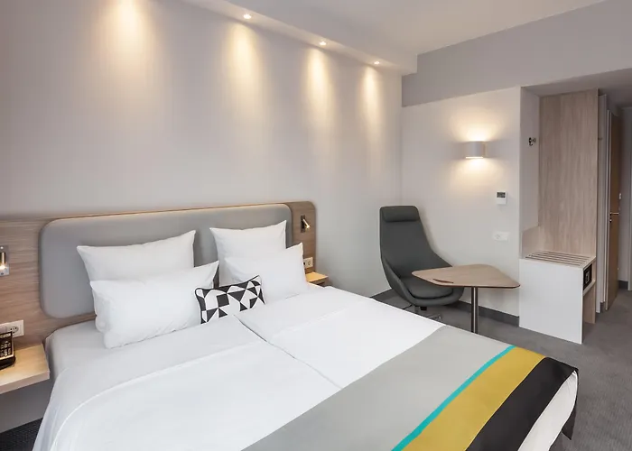 Holiday Inn Express & Suites - Potsdam By Ihg