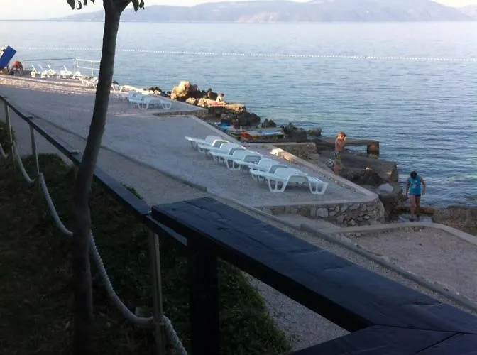 Verde Sea View Apartment 400 m from Beach - Free Parking