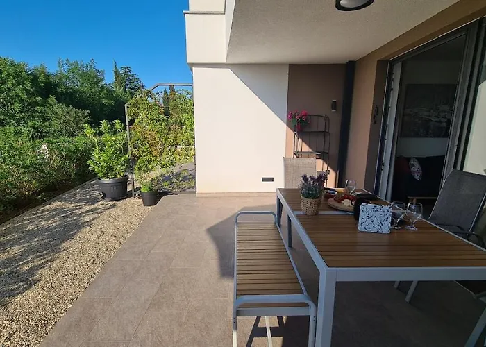 Vila Primorka Apartmani Oleander