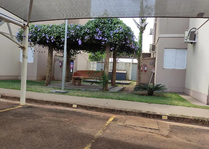 Apto Em Condomínio Fechado ( B1-304)